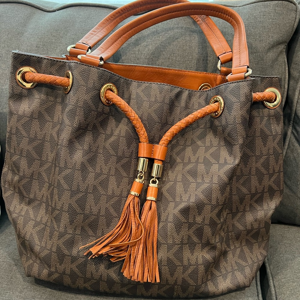 Leather Michael Kors satchel